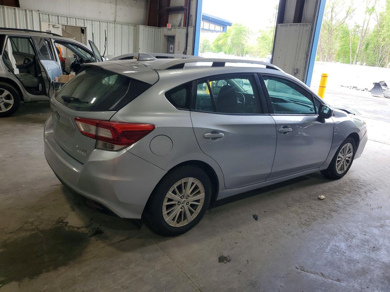 Subaru Impreza Premium