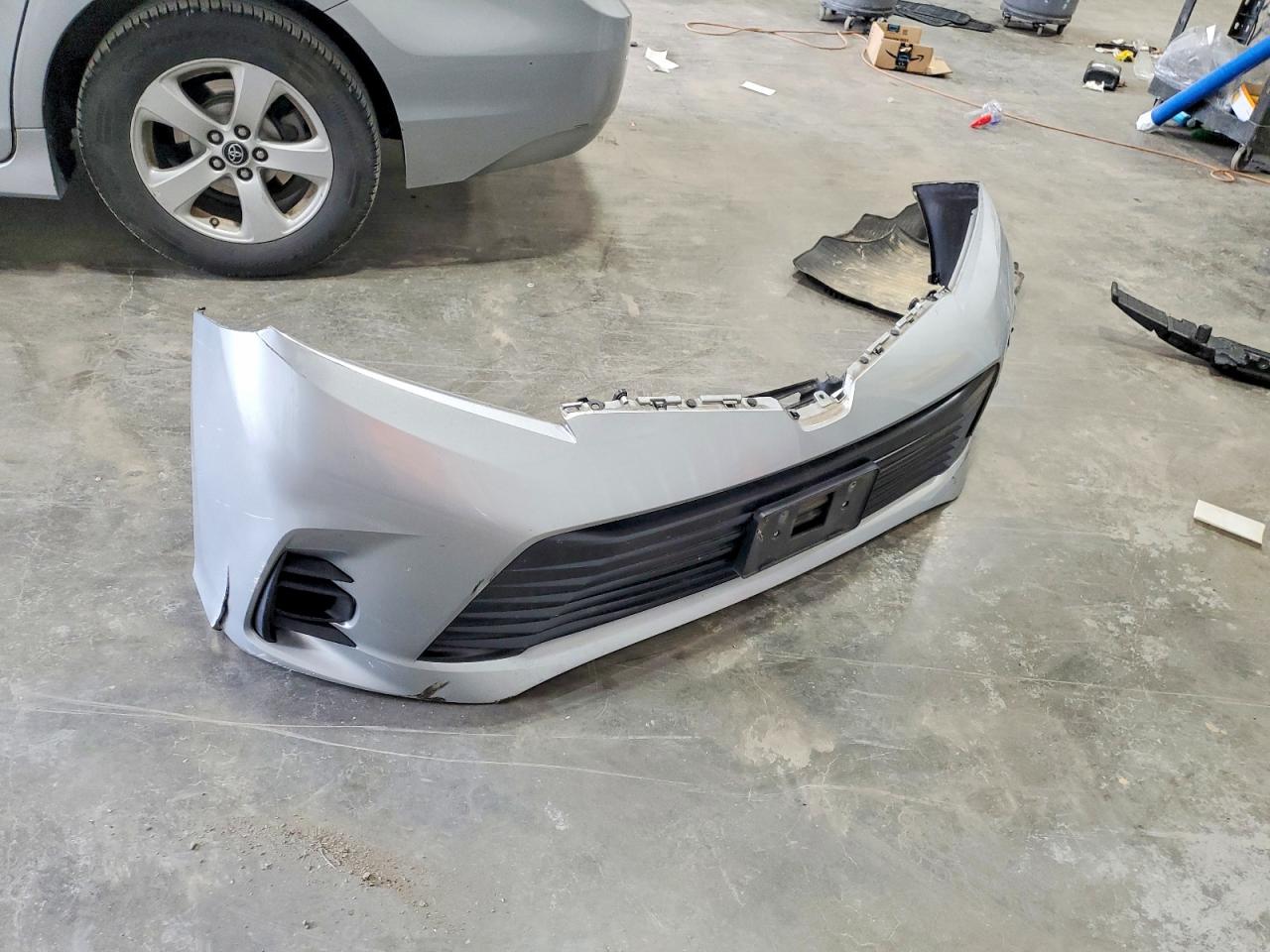 Toyota Sienna Lece