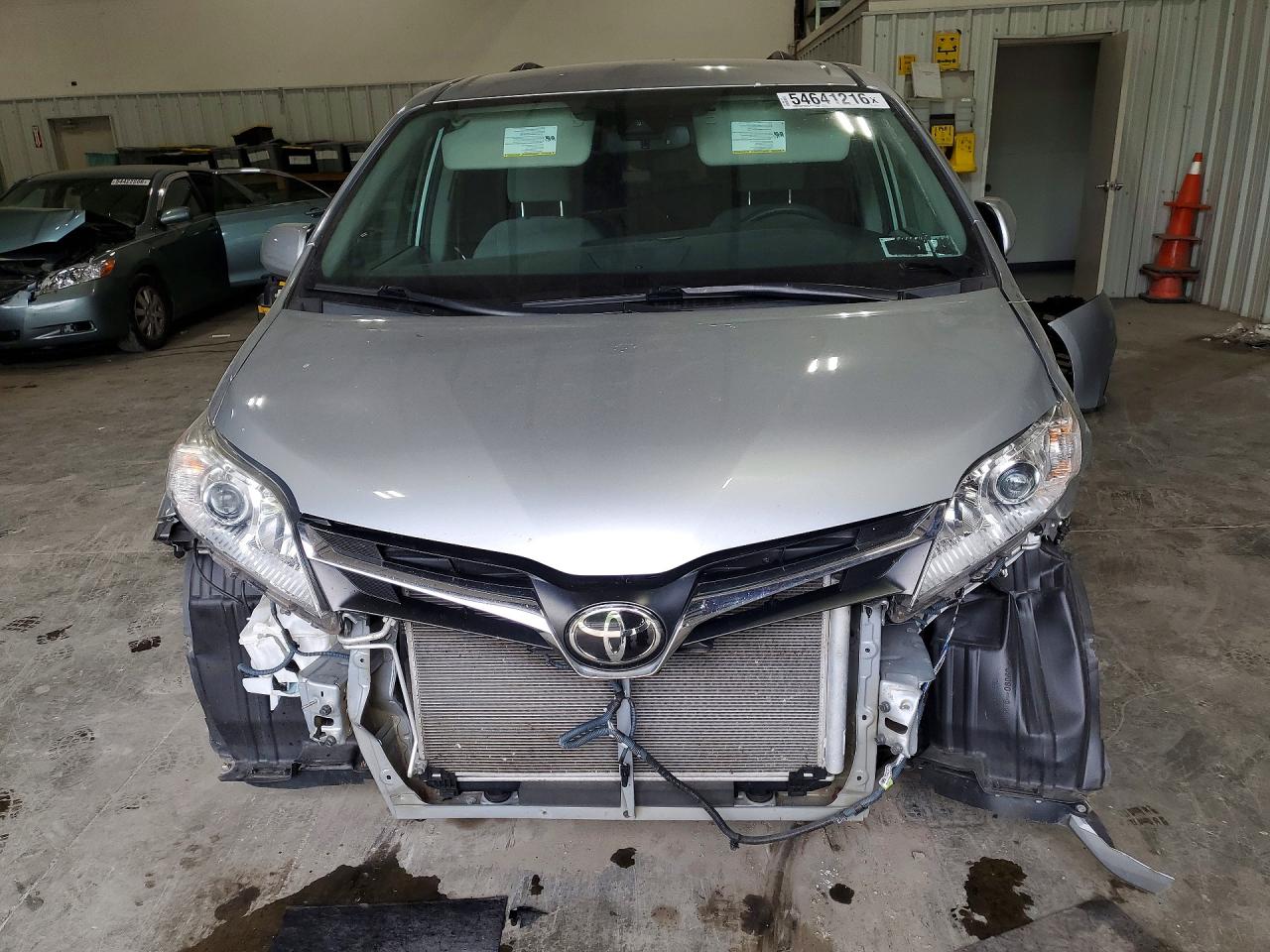 Toyota Sienna Lece