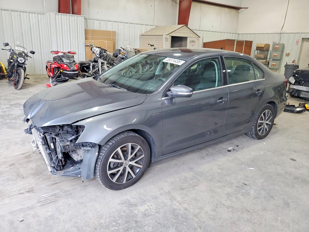 Salvage Volkswagen Jetta Image