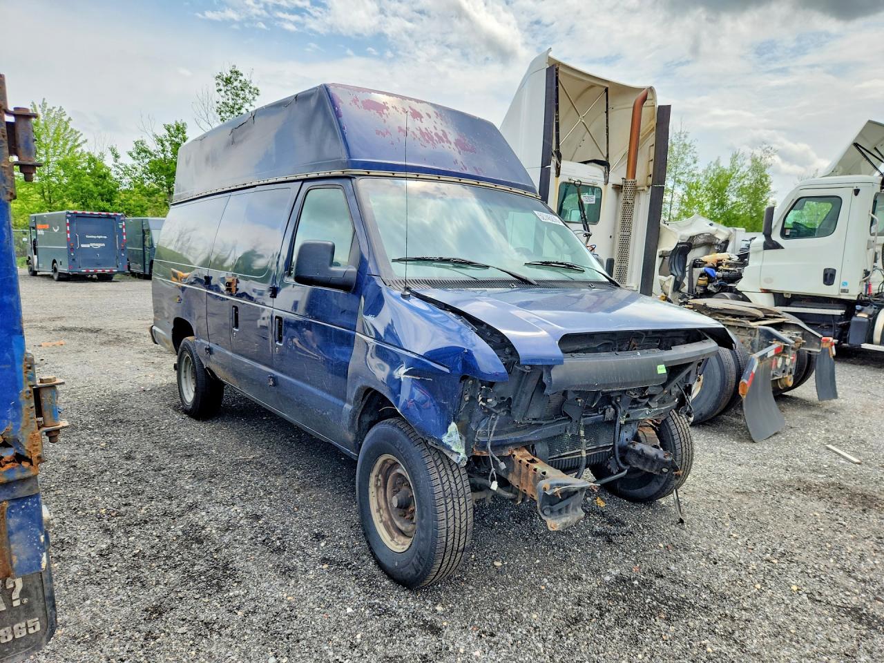 Ford Econoline E250 Van