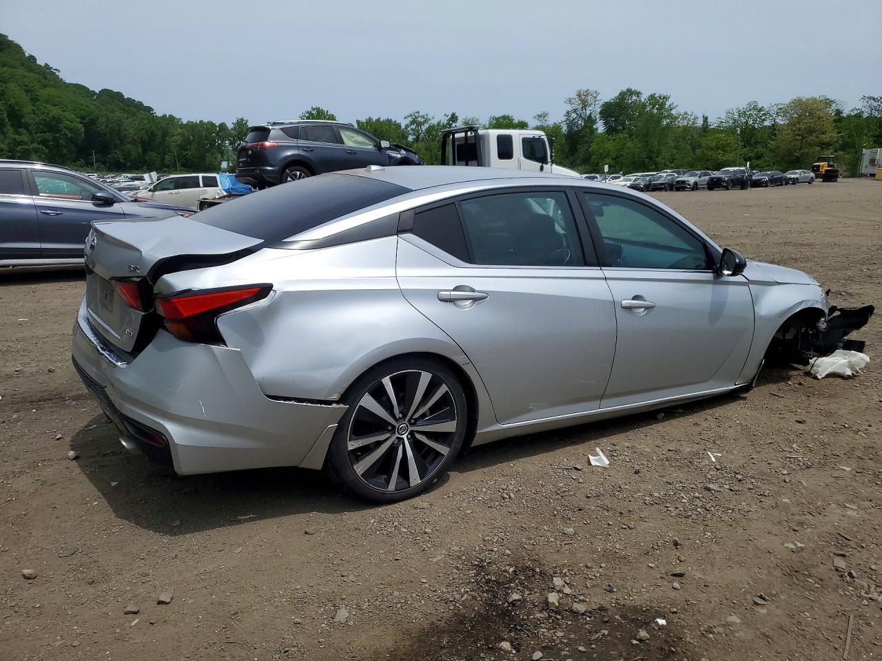 Nissan Altima Sr