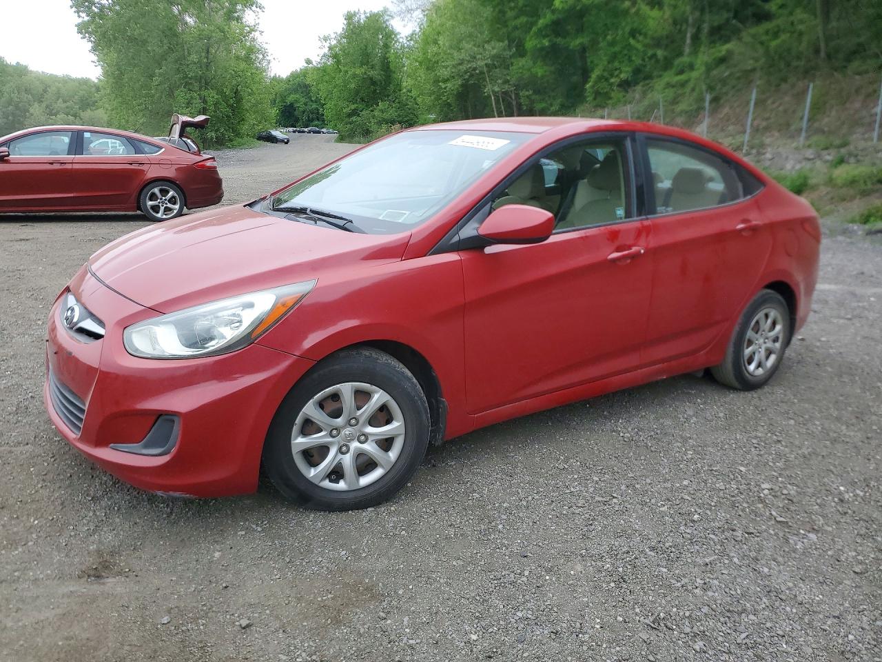 Salvage Hyundai ACCENT Image