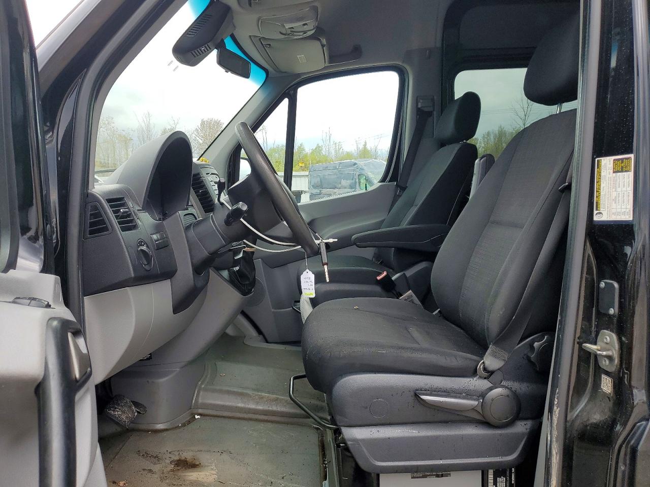 Mercedes-Benz Sprinter 2500