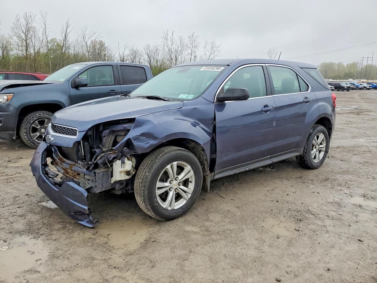 Salvage Chevrolet Equinox Image