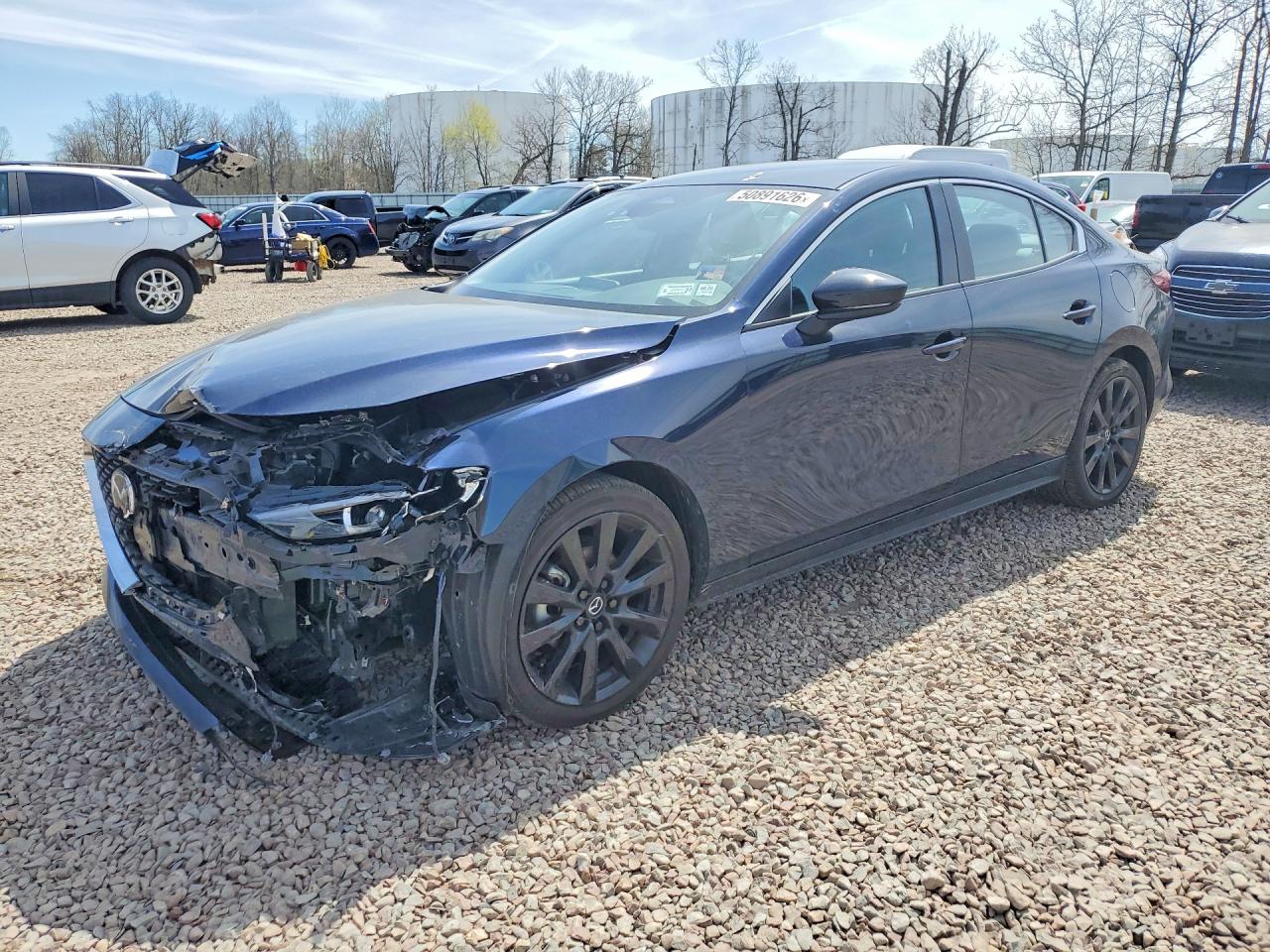Salvage Mazda Mazda3 Image