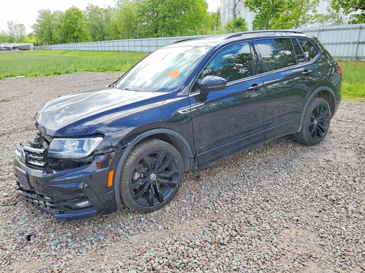 Salvage Volkswagen Tiguan Image