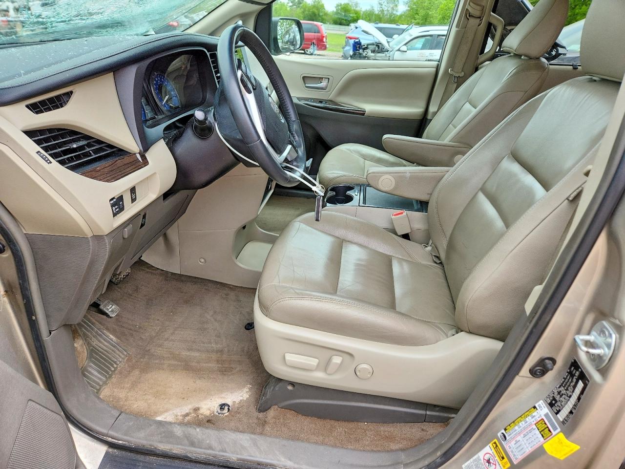 Toyota Sienna Xle 8-passenger