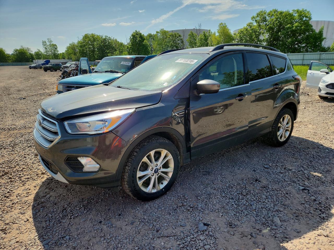 Salvage Ford Escape Image