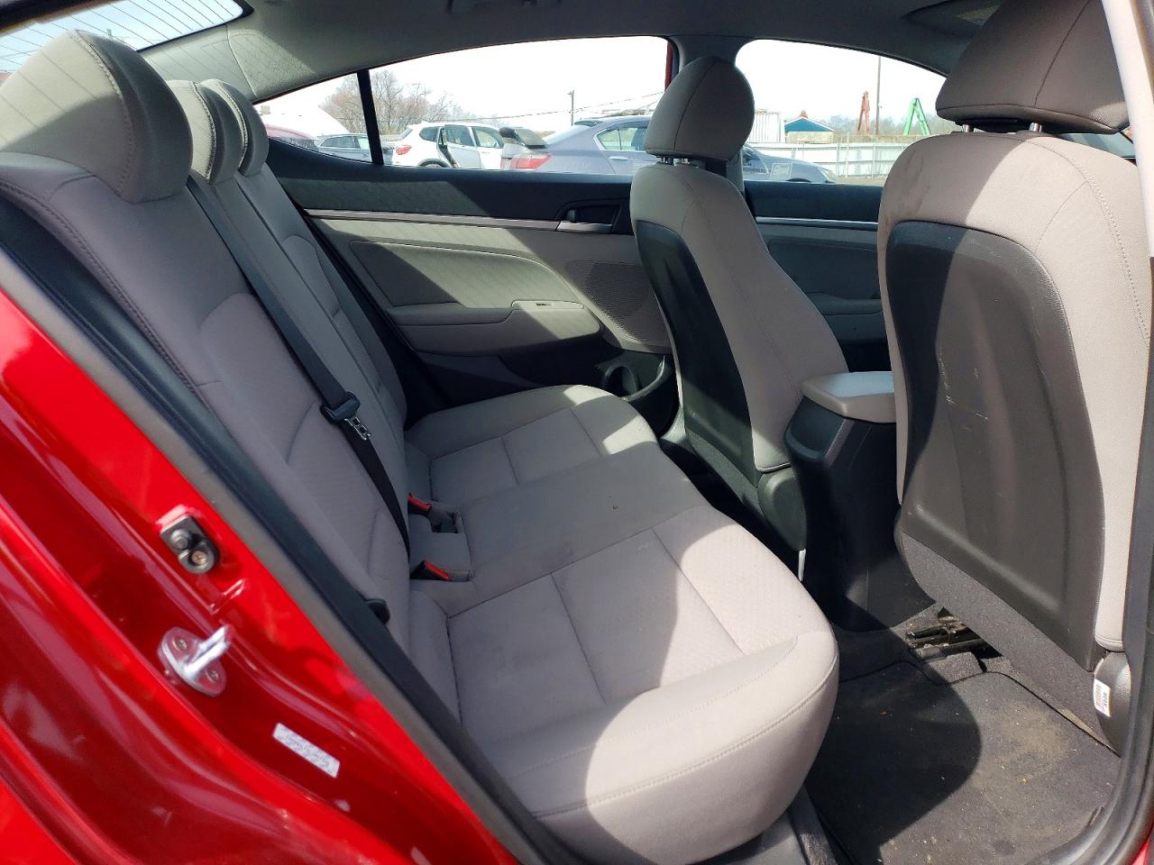 Hyundai ELANTRA Sel