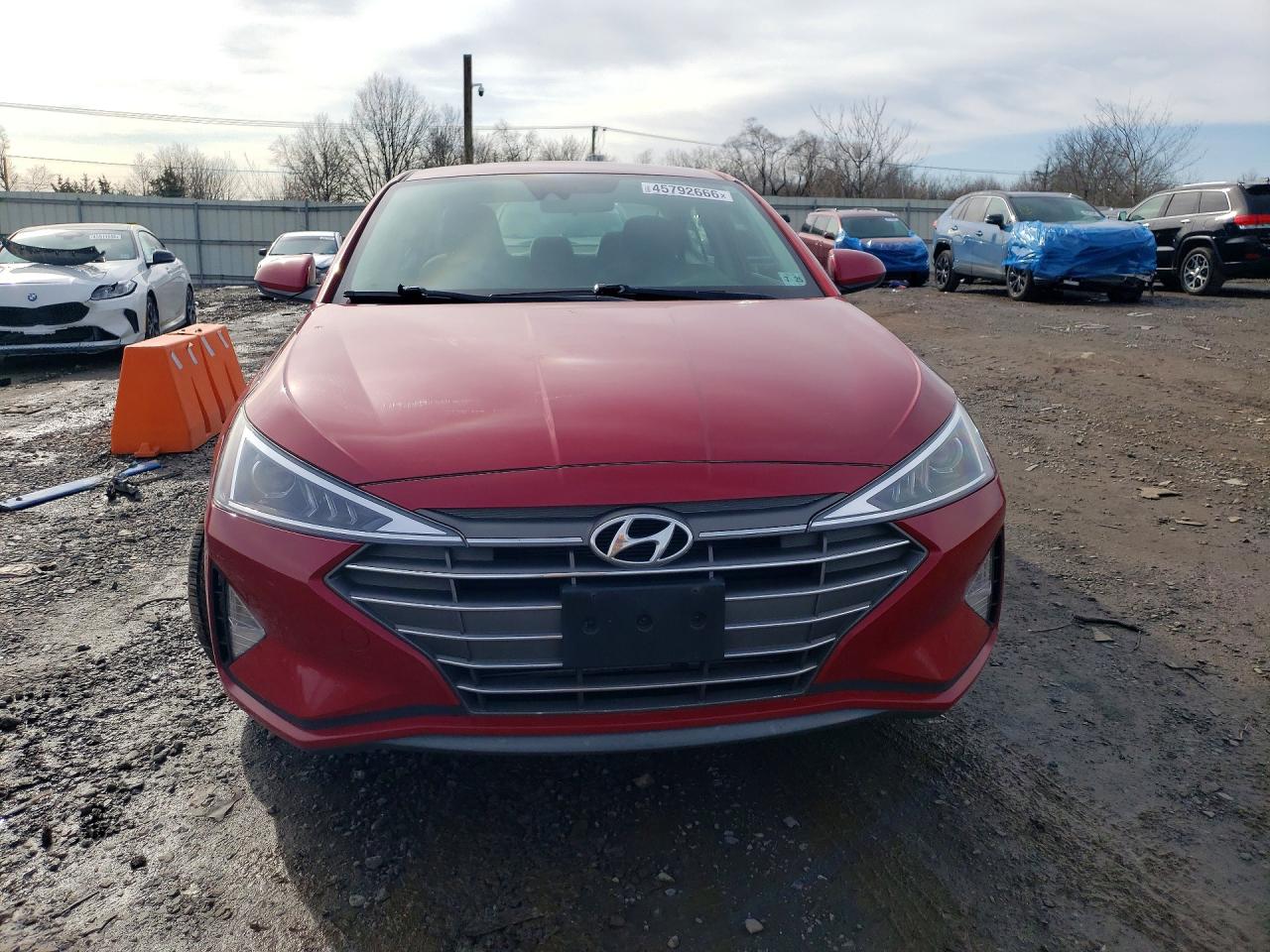 Hyundai ELANTRA Sel