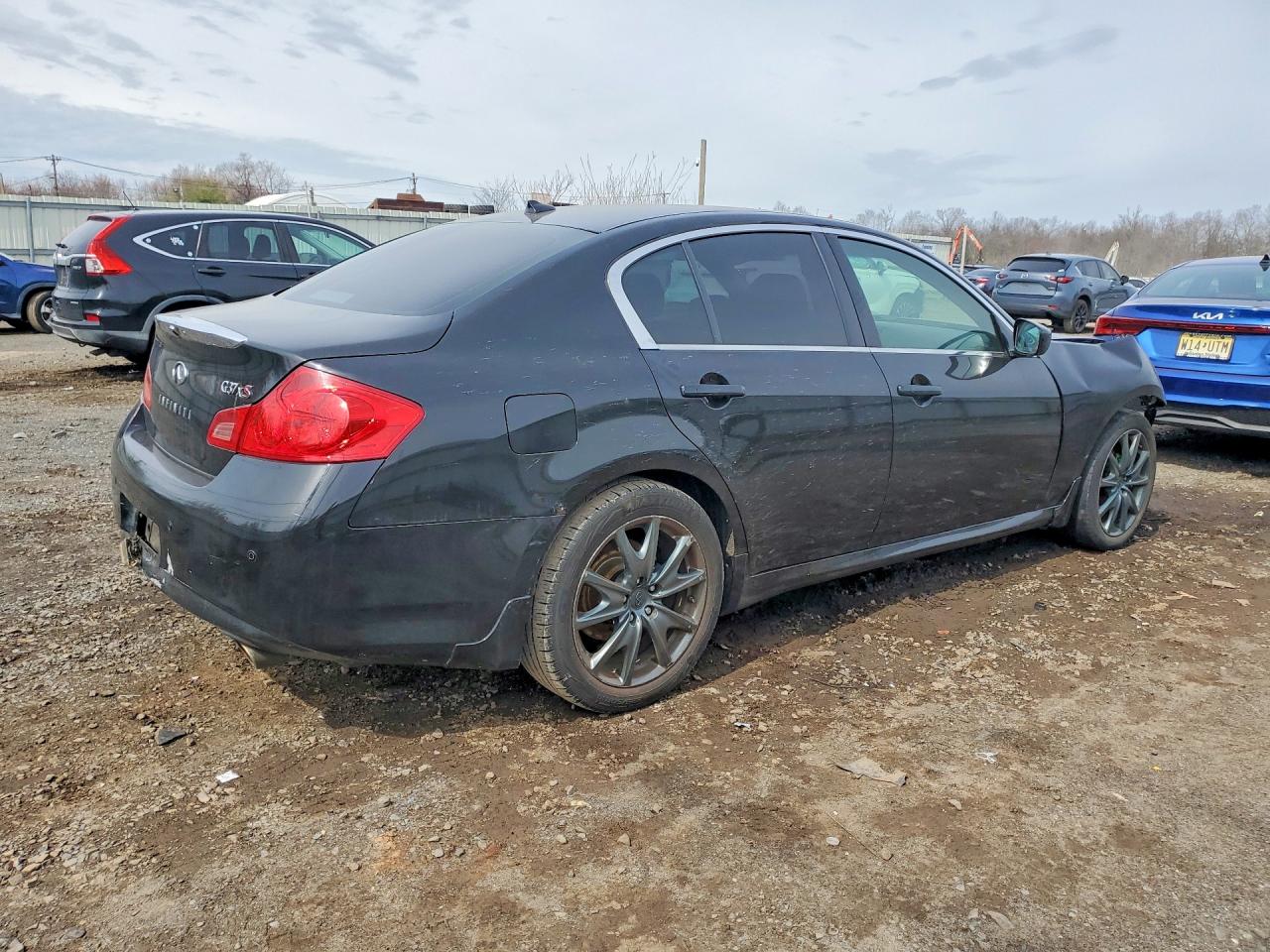 INFINITI G37 X