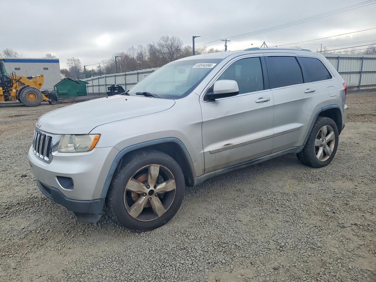 Salvage Jeep Grand Cherokee Image