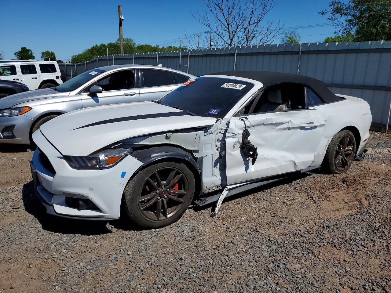 Salvage Ford Mustang Image