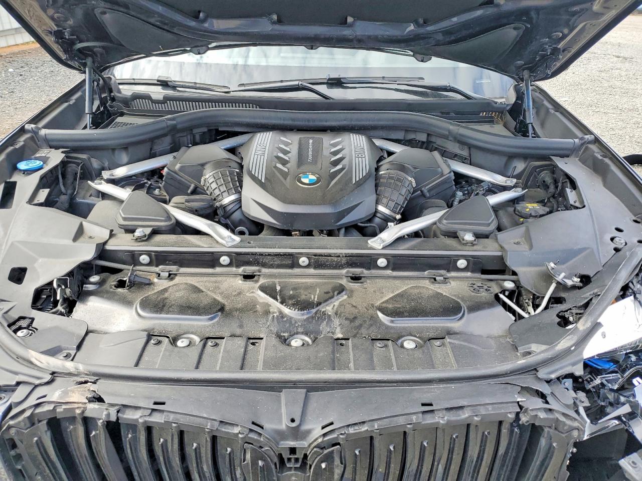 BMW X Series M50i