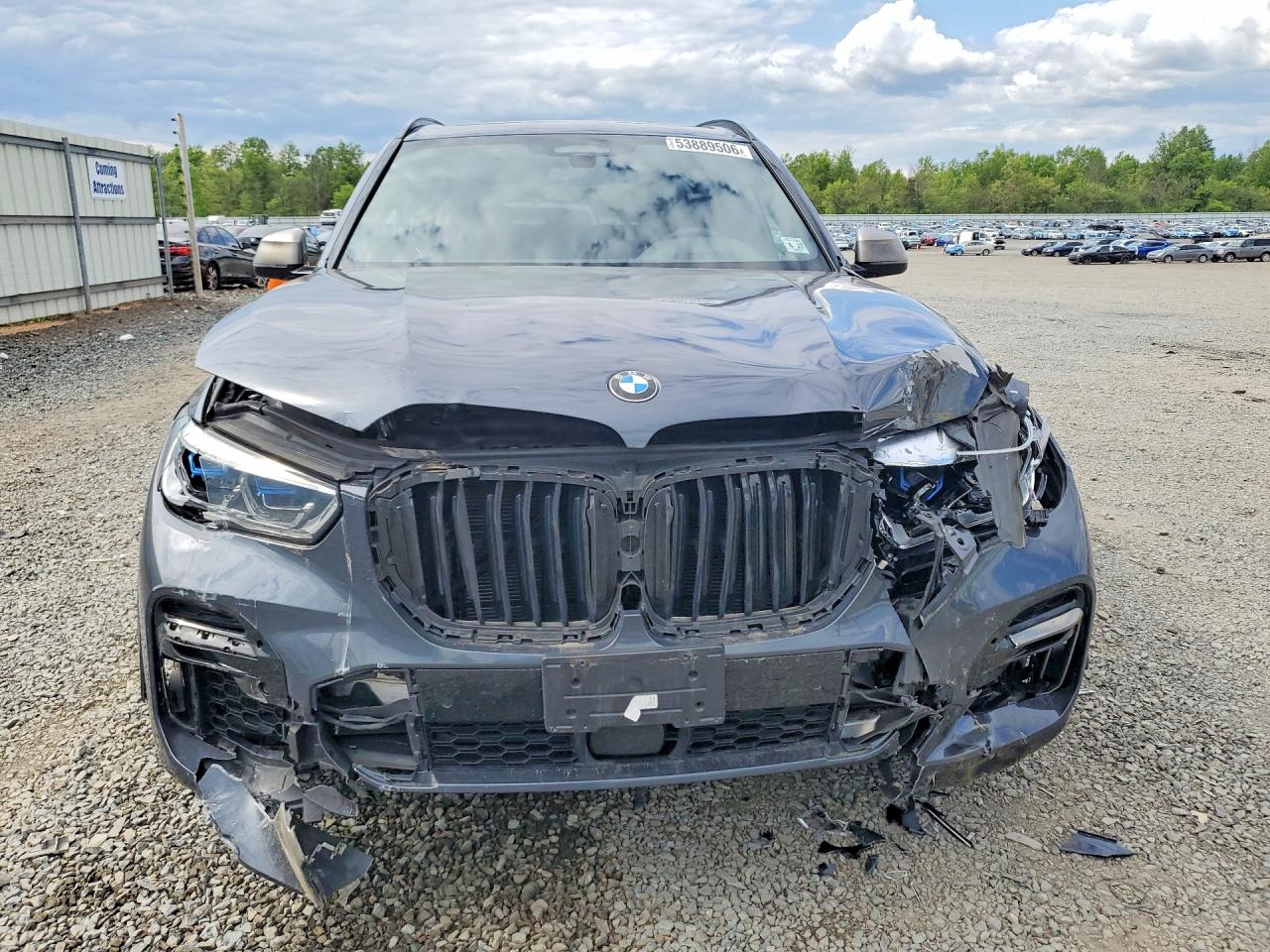 BMW X Series M50i
