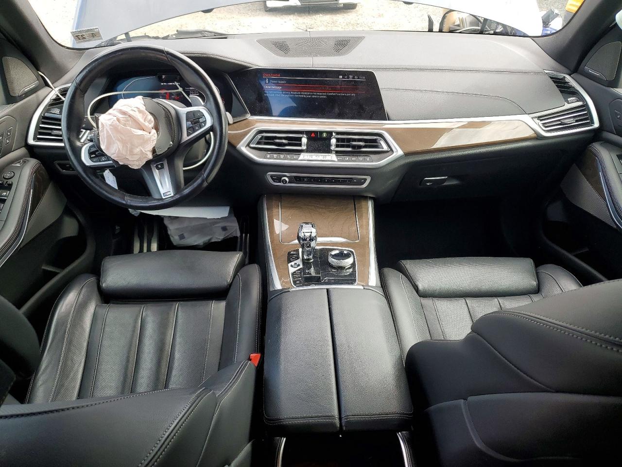 BMW X Series M50i