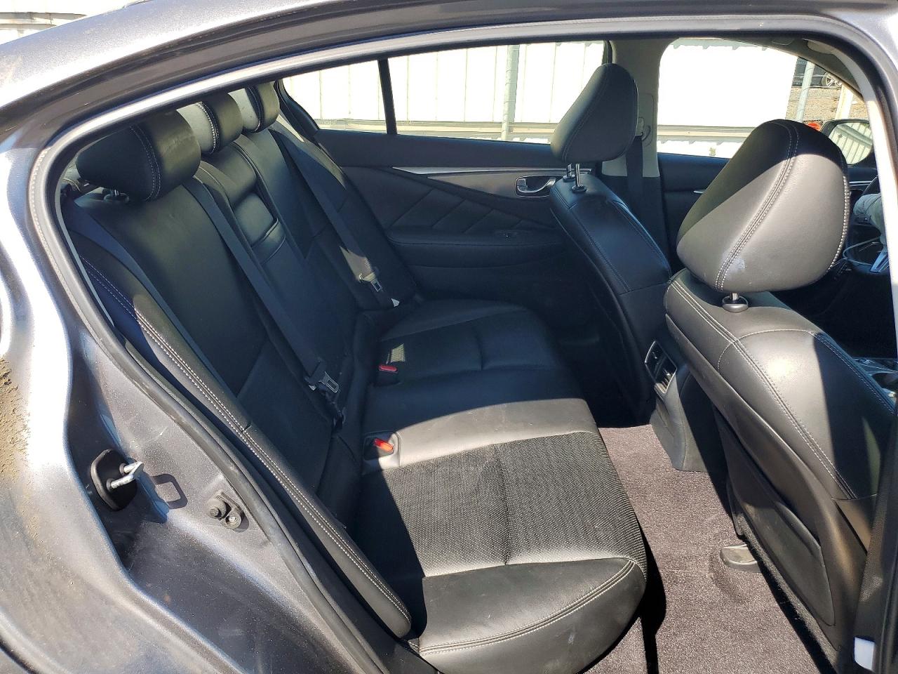 INFINITI Q50 3.0t S 3.0t Sport