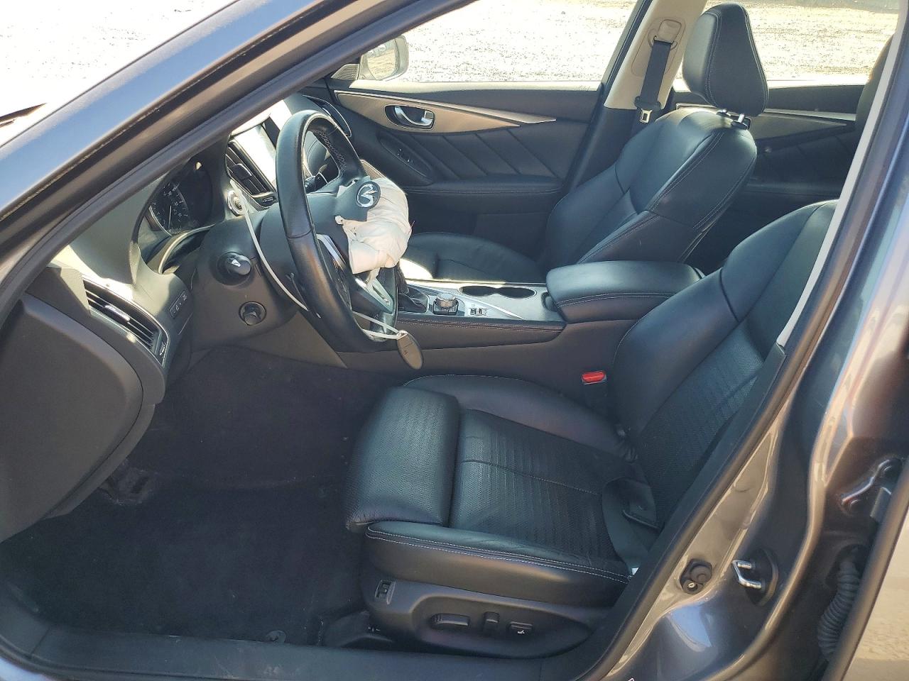 INFINITI Q50 3.0t S 3.0t Sport