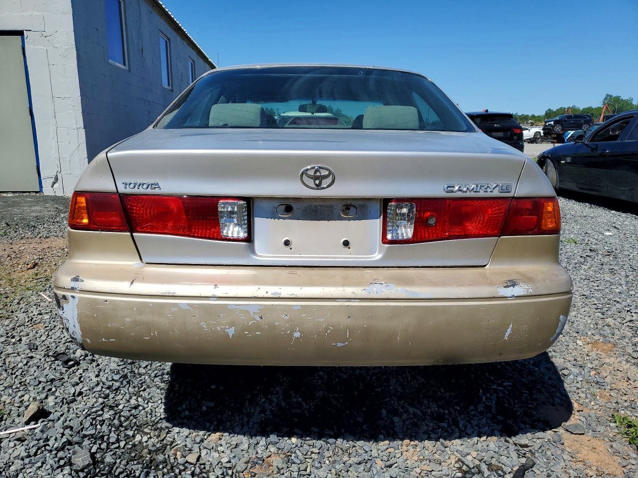 Toyota Camry Le