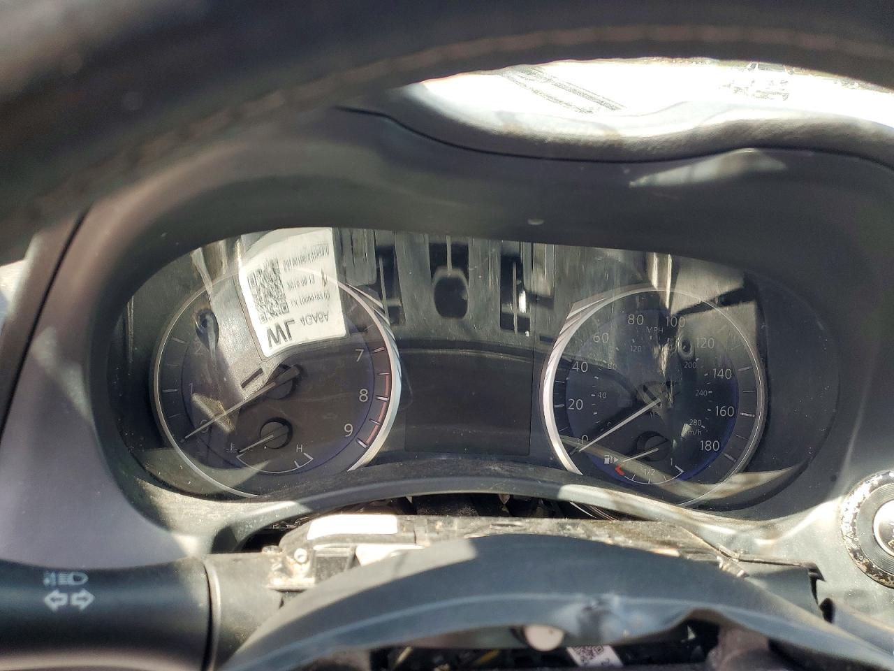 INFINITI Q50 Premium