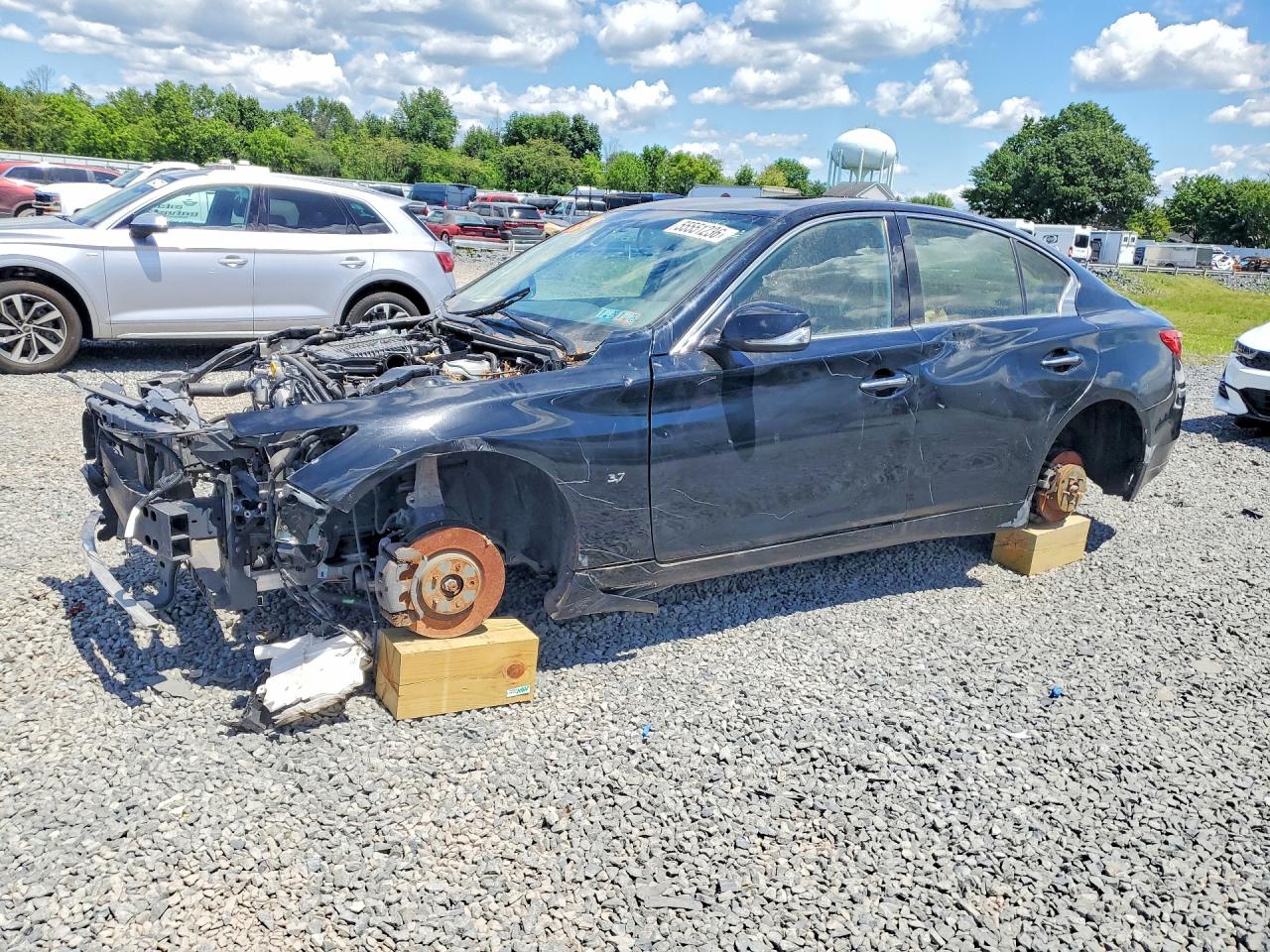 Salvage INFINITI Q50 Image