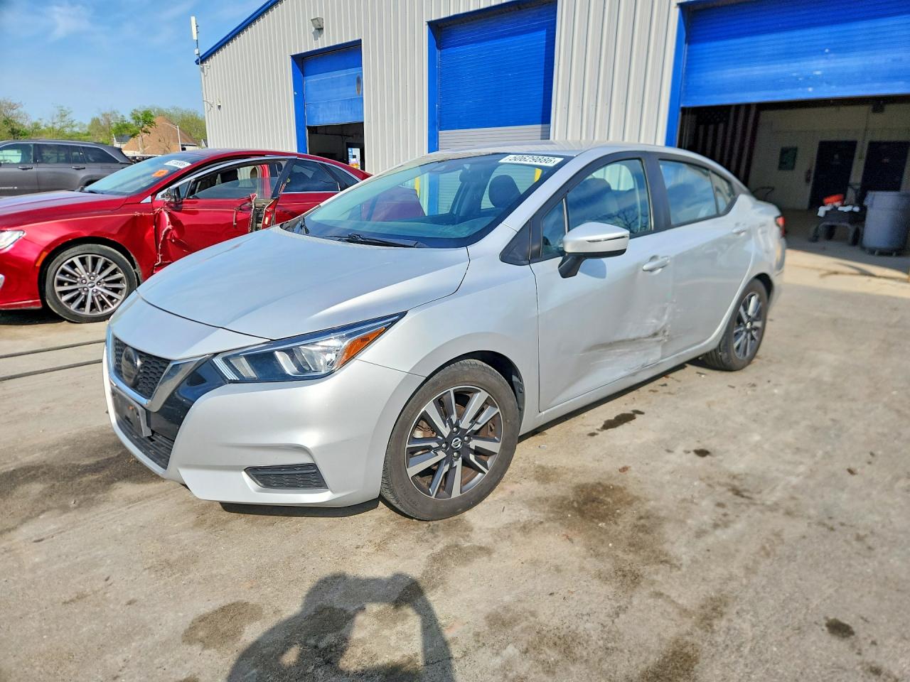 Salvage Nissan Versa Image