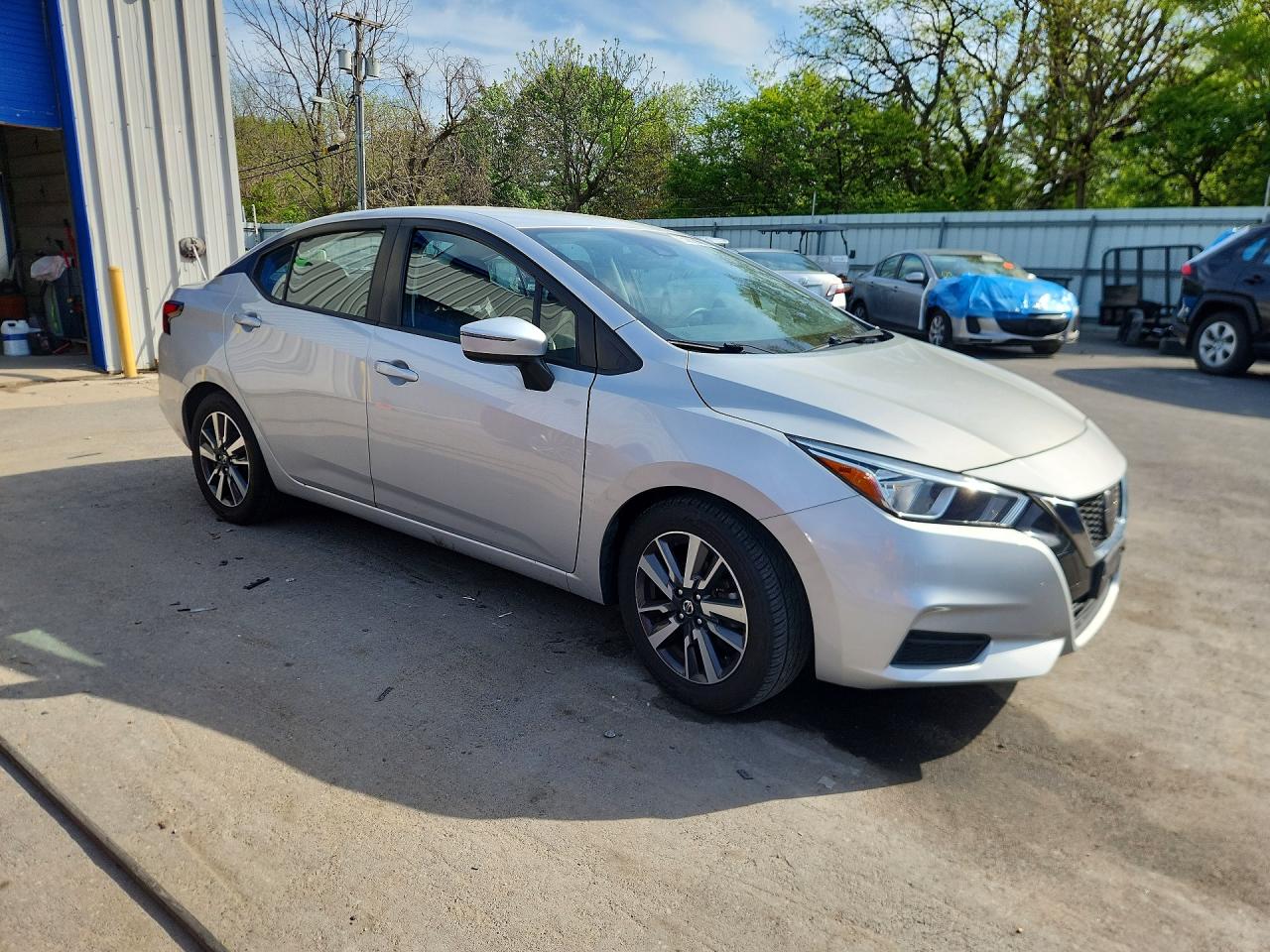 Nissan Versa Sv