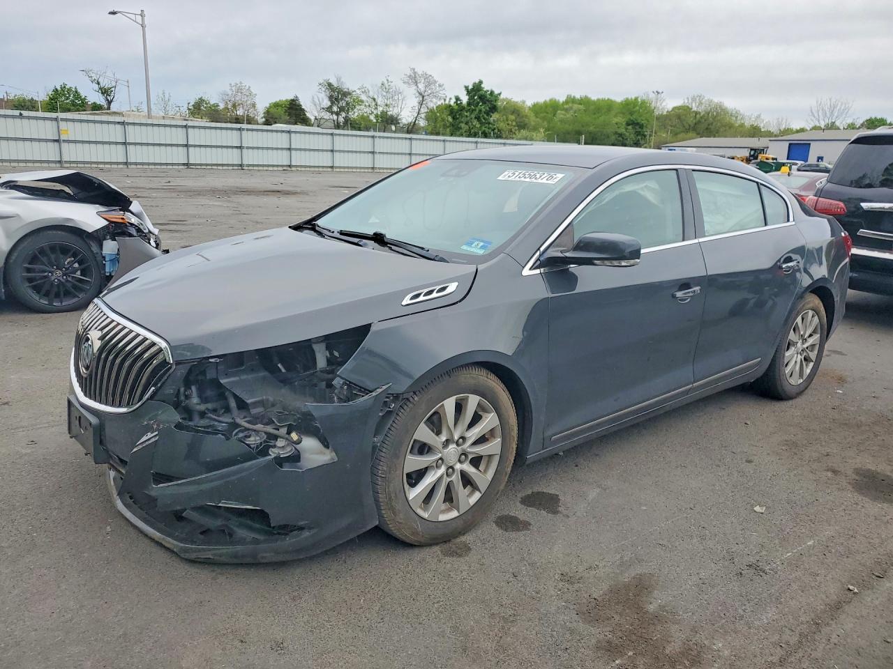 Salvage Buick LaCrosse Image