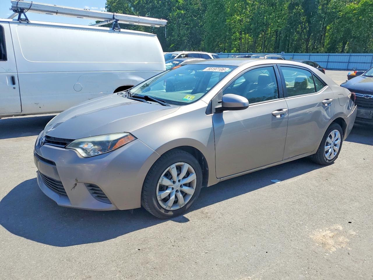 Salvage Toyota Corolla Image