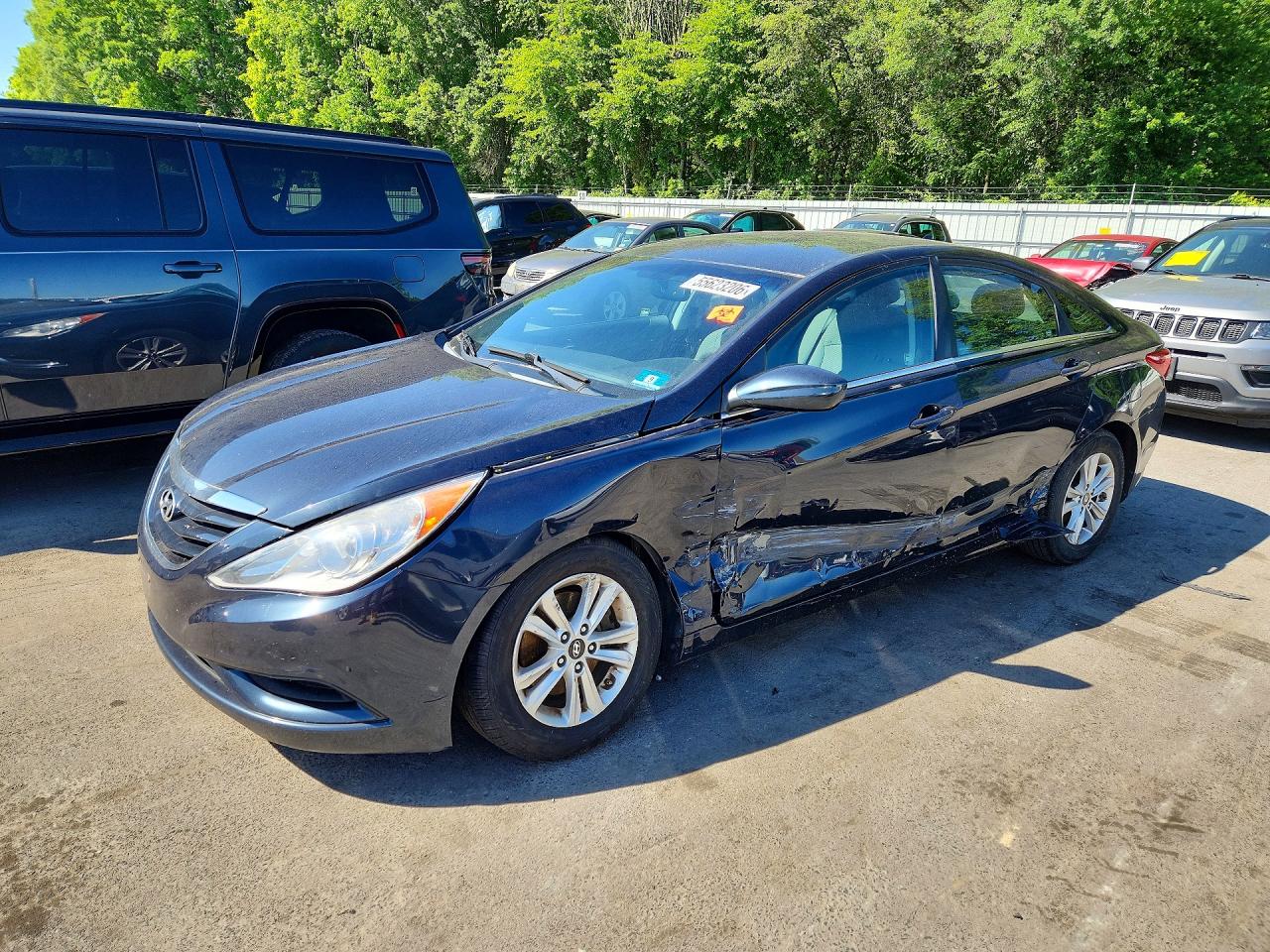 Salvage Hyundai SONATA Image