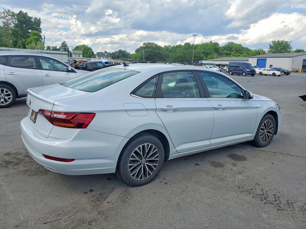 Volkswagen Jetta S