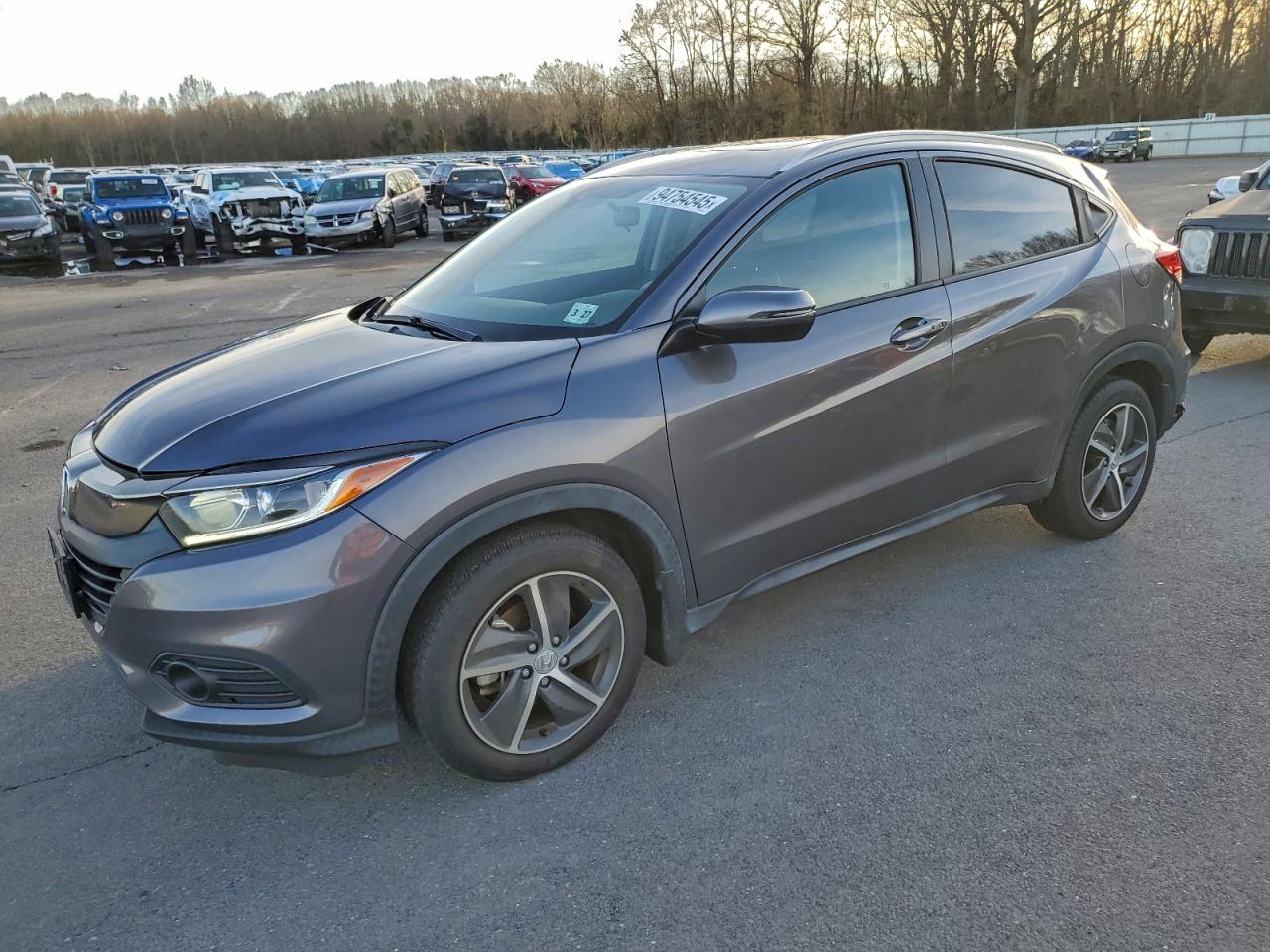 Salvage Honda HR-V Image