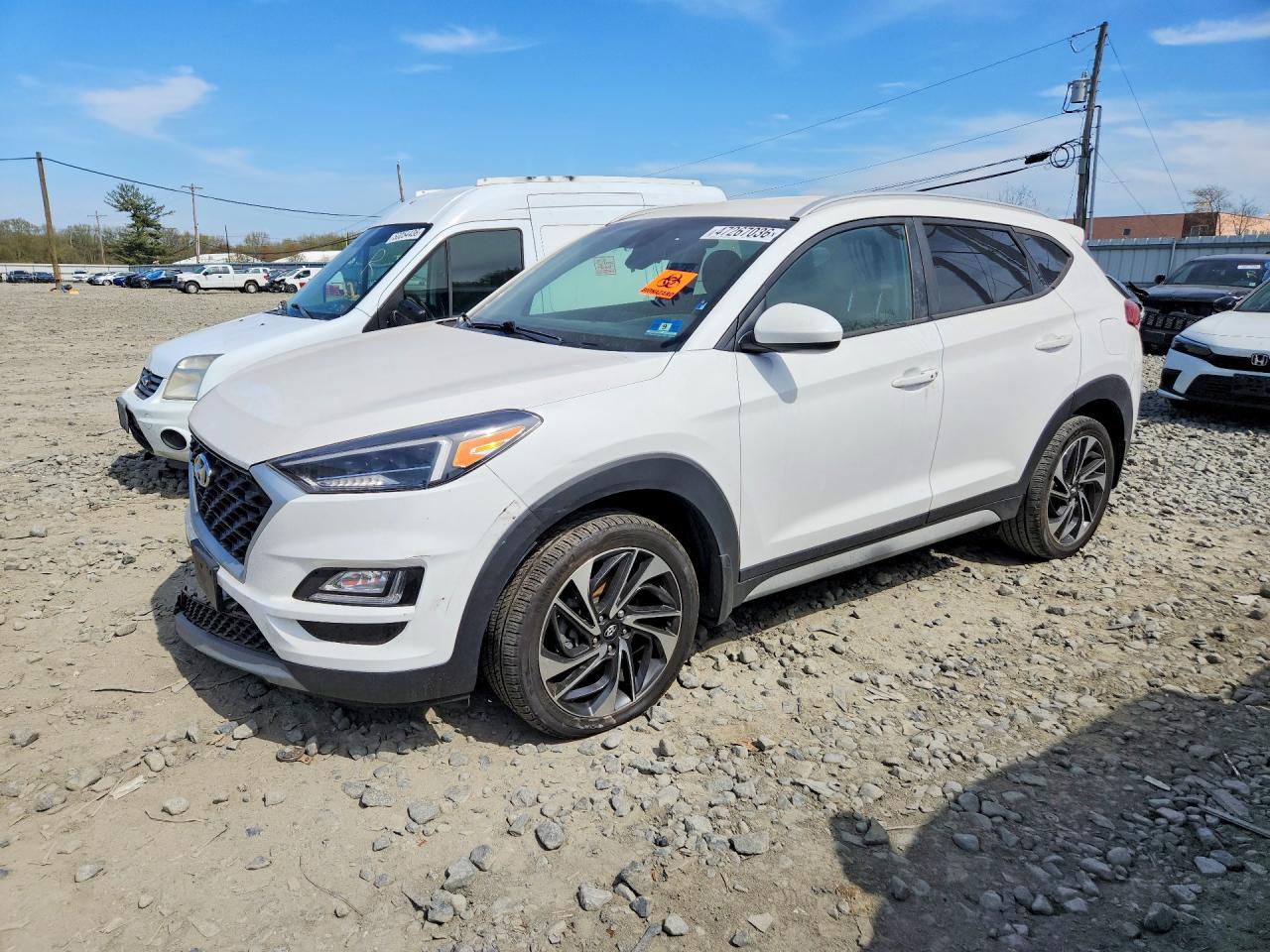 Salvage Hyundai TUCSON Image