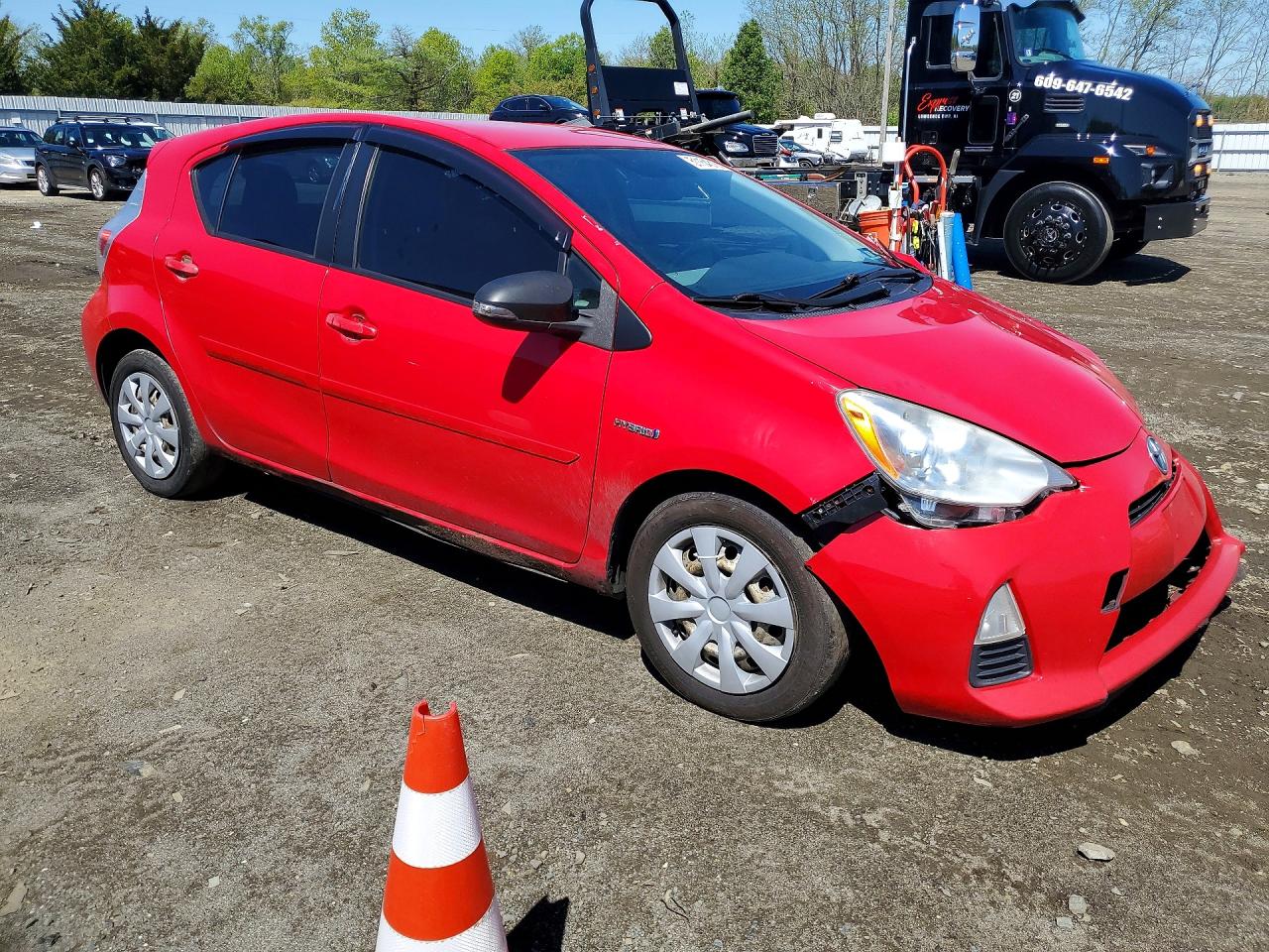 Toyota Prius c Three