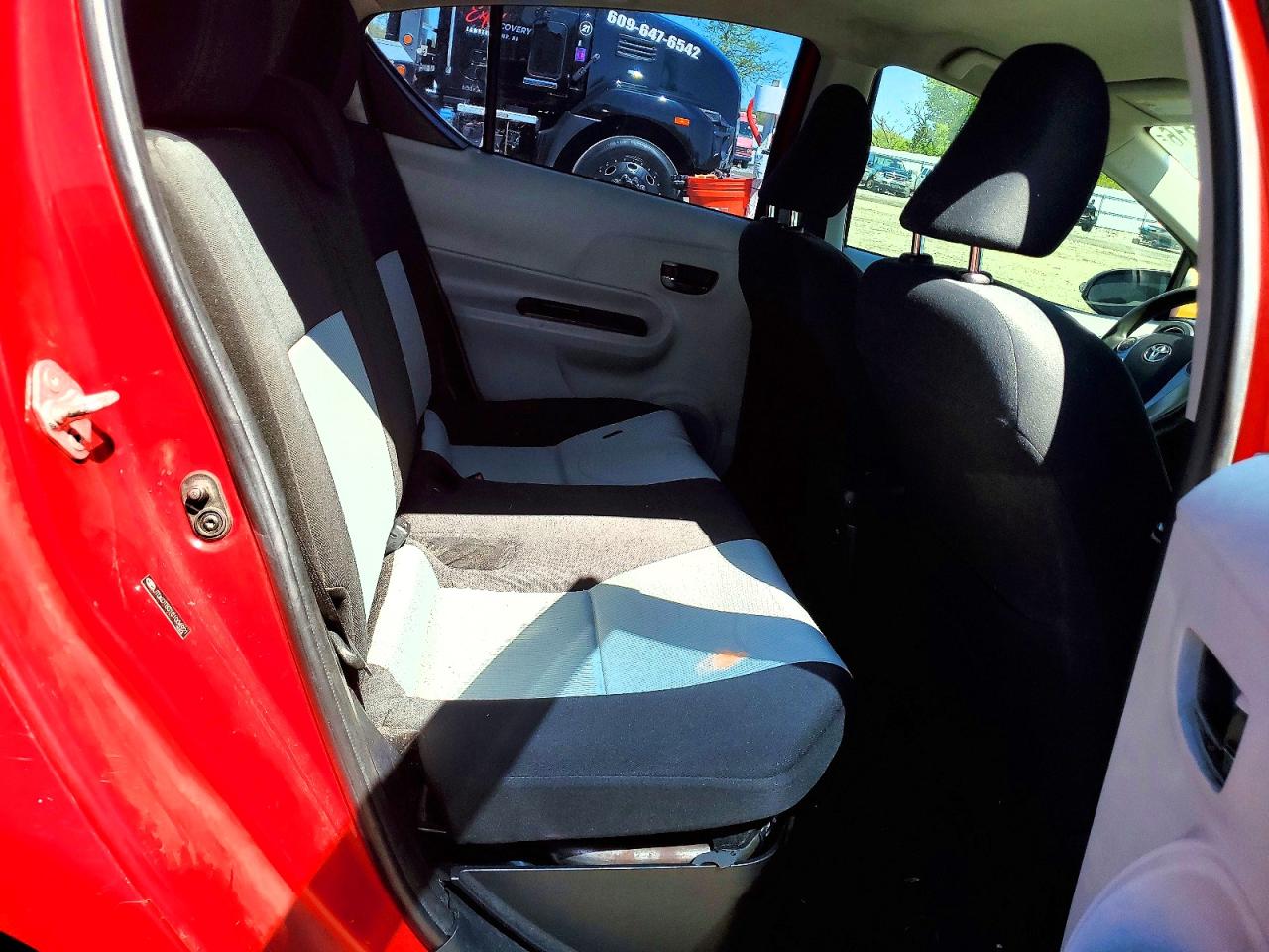 Toyota Prius c Three