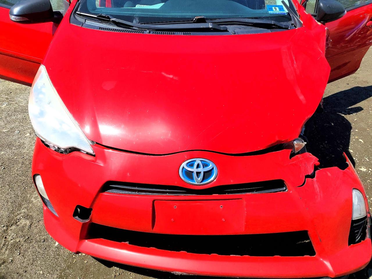 Toyota Prius c Three