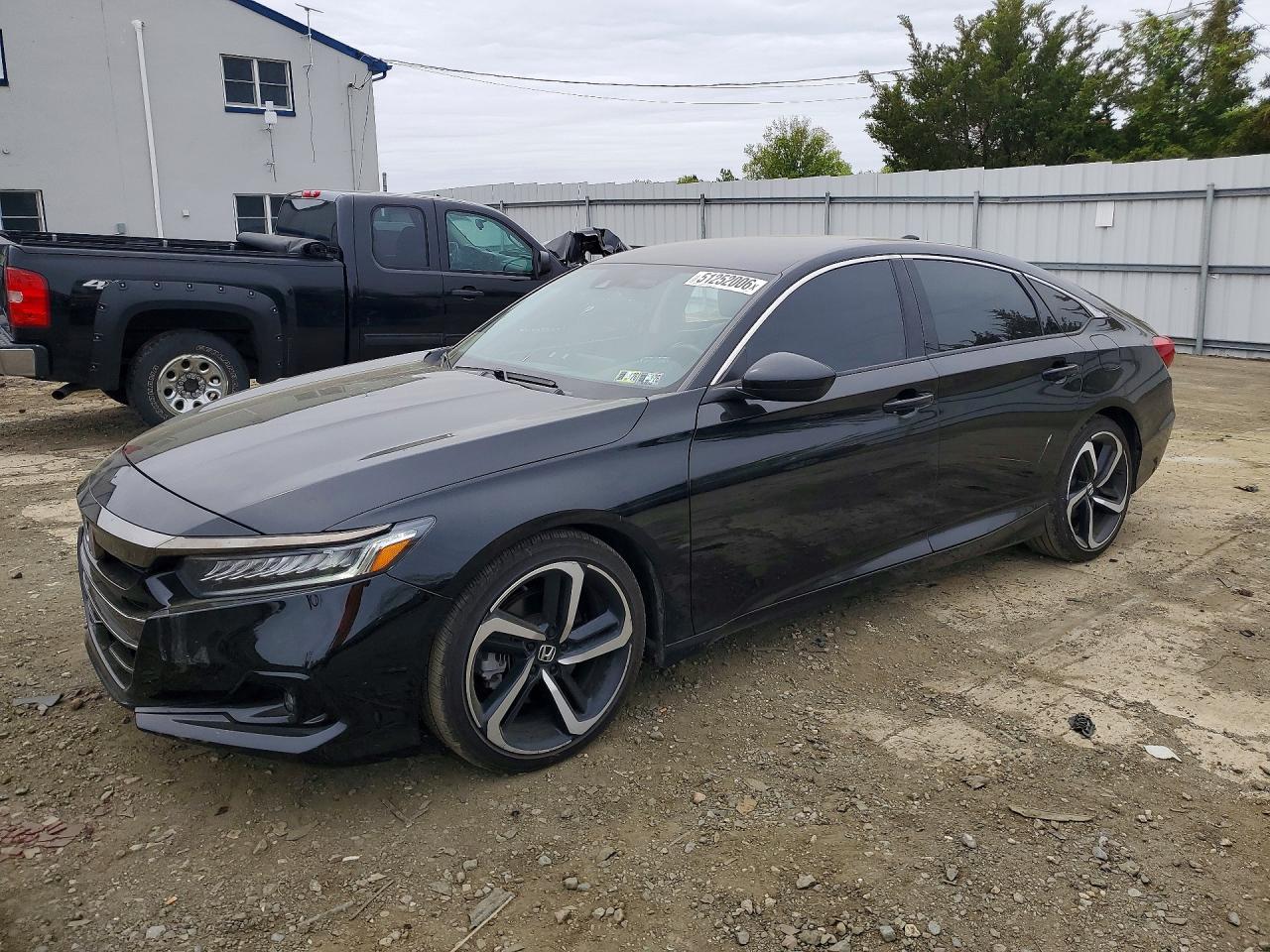 Salvage Honda Accord Image