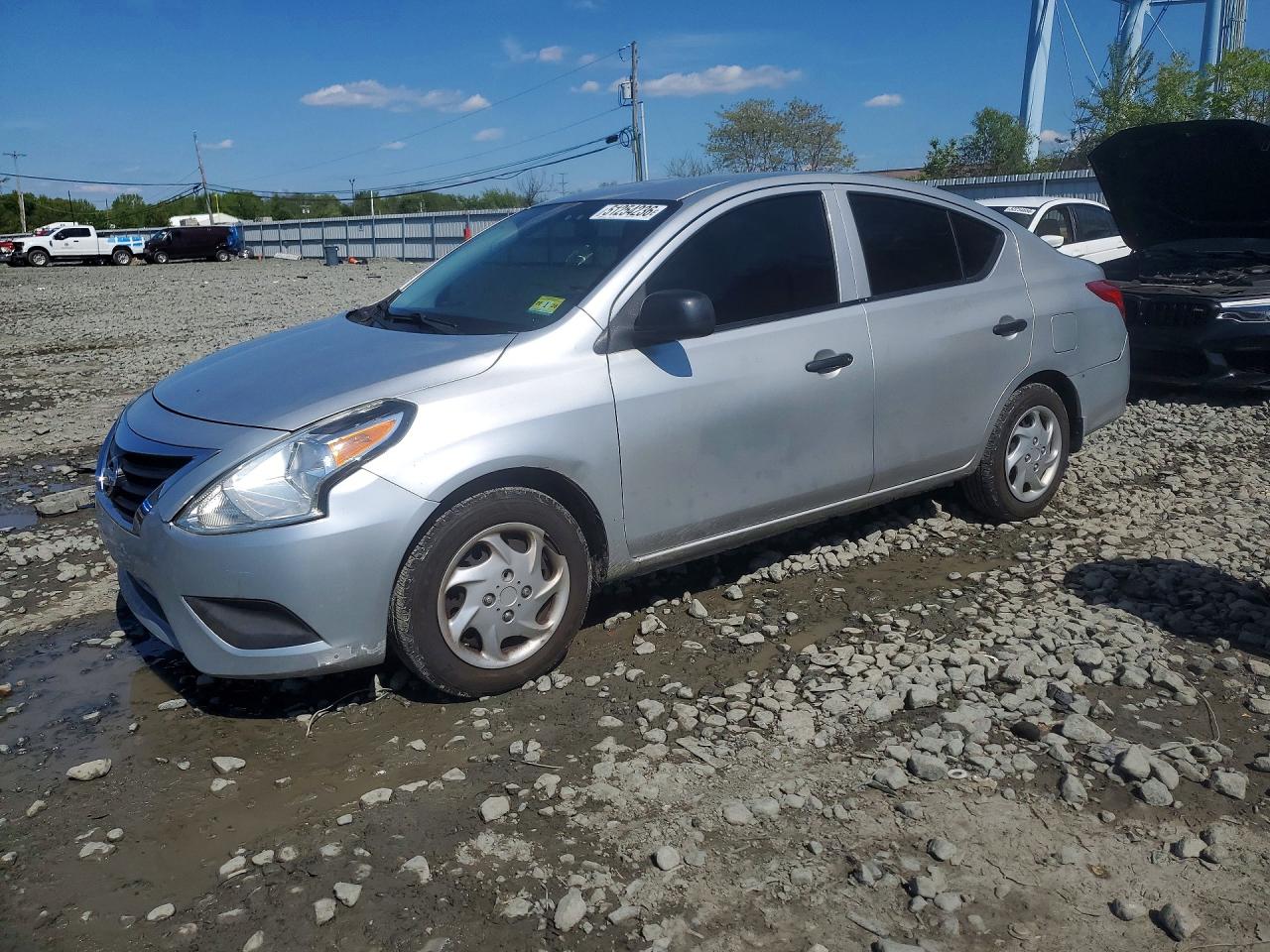 Salvage Nissan Versa Image
