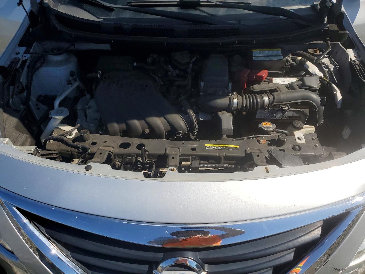 Nissan Versa 1.6 S