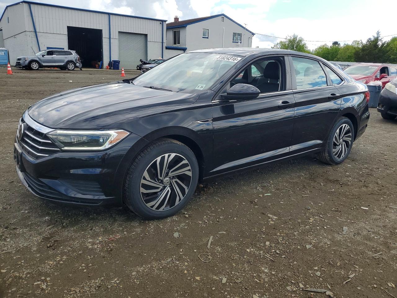 Salvage Volkswagen Jetta Image