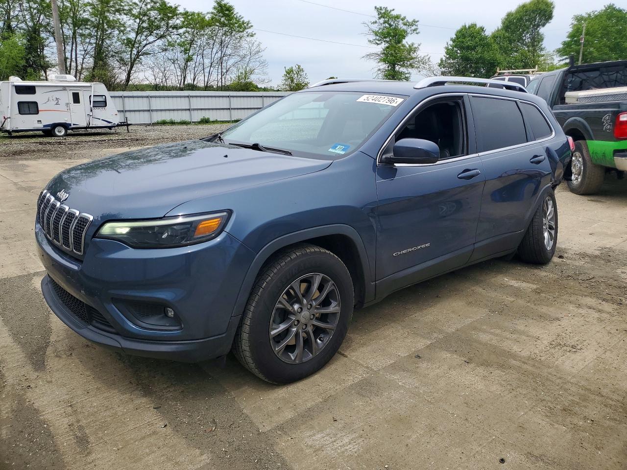 Salvage Jeep Grand Cherokee Image