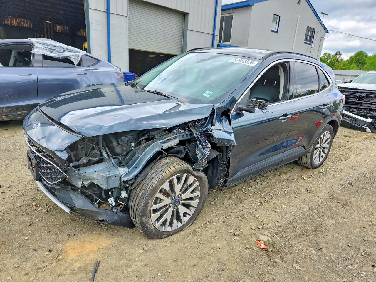 Salvage Ford Escape Image