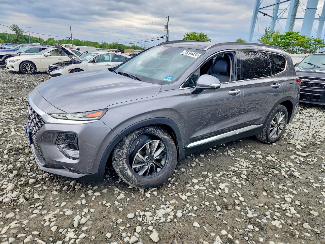 Salvage Hyundai SANTA FE Image