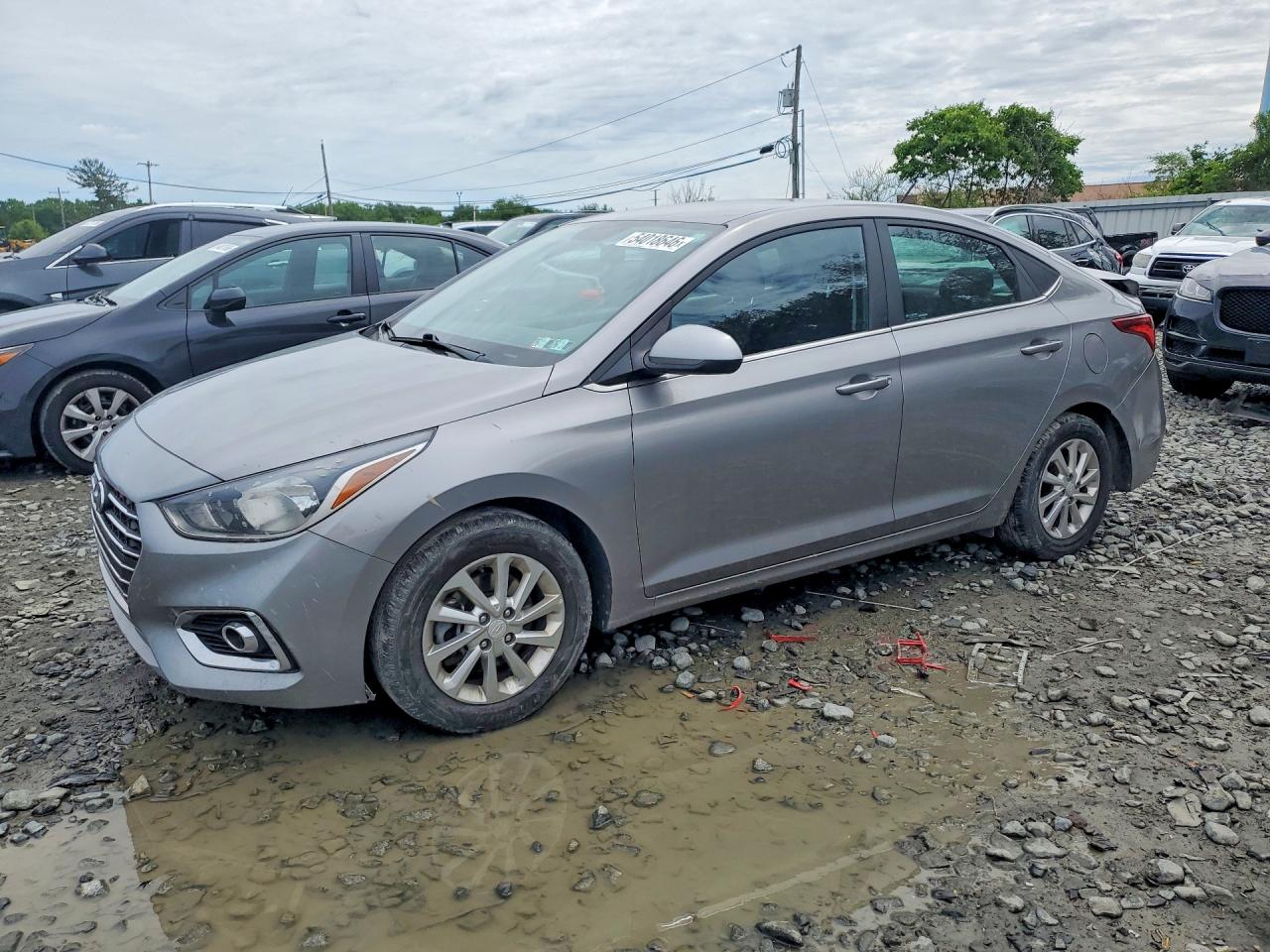 Salvage Hyundai ACCENT Image