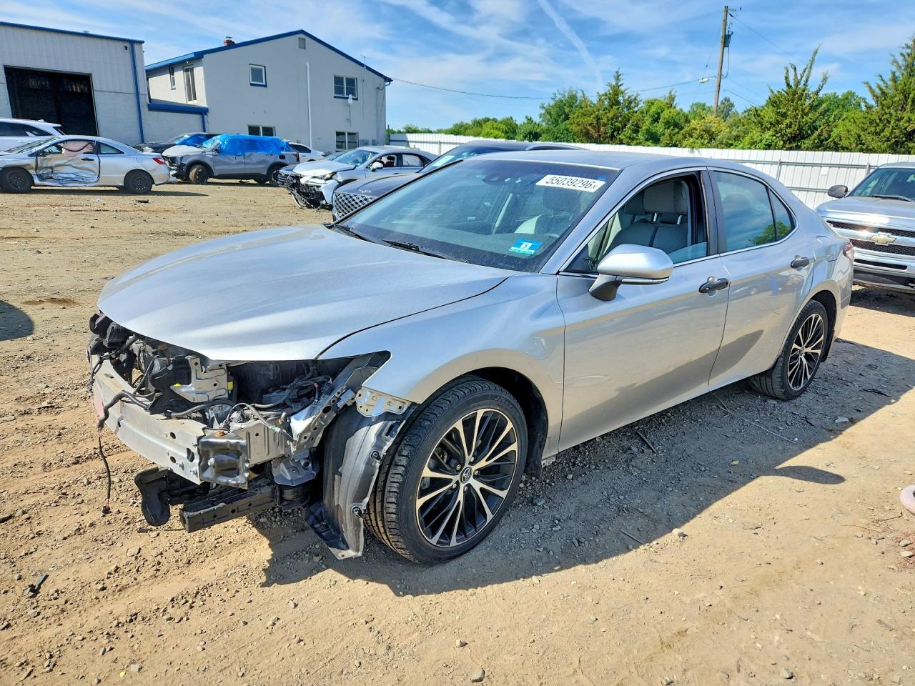 Salvage Toyota Camry Image