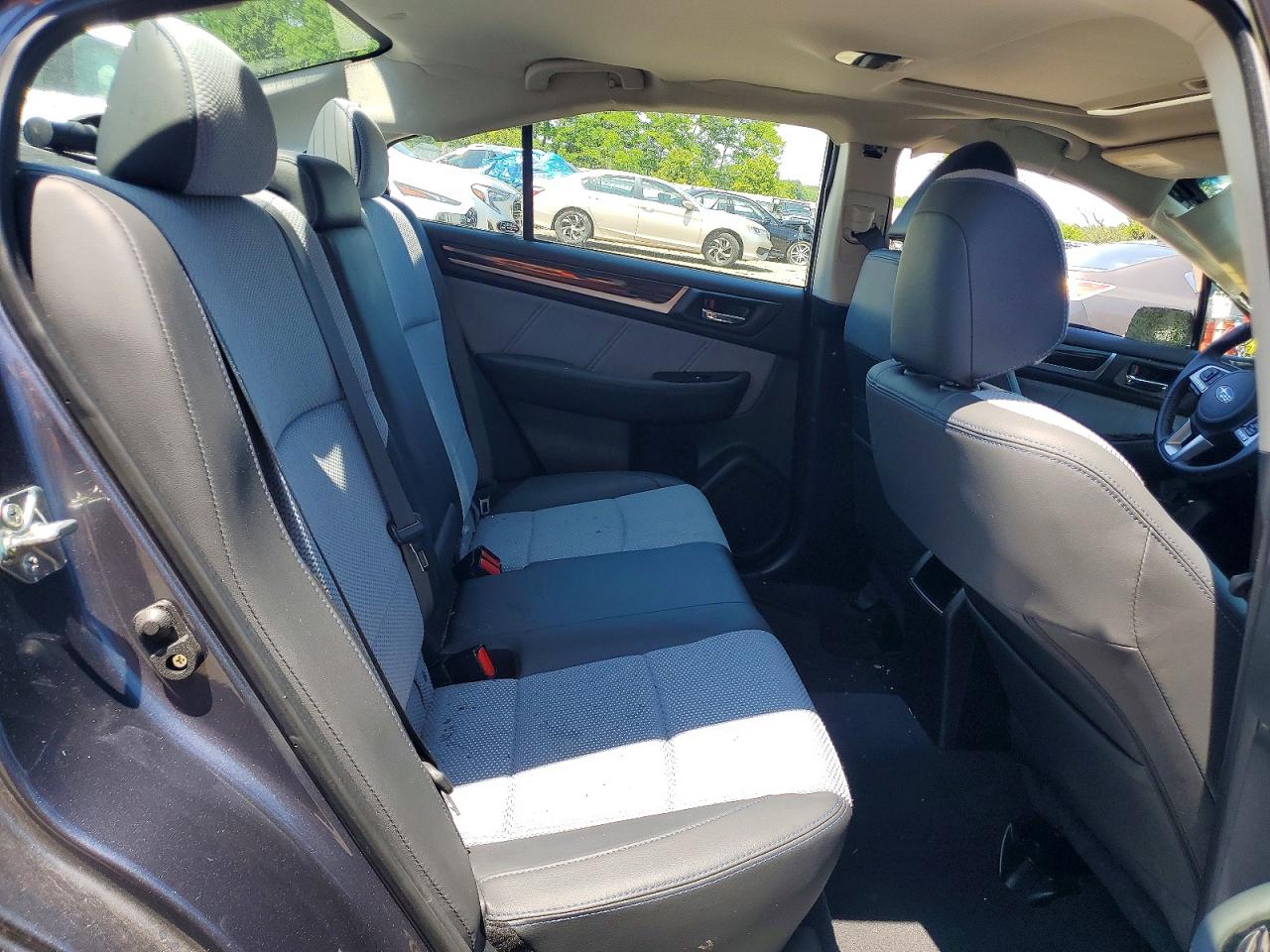 Subaru Legacy Sport