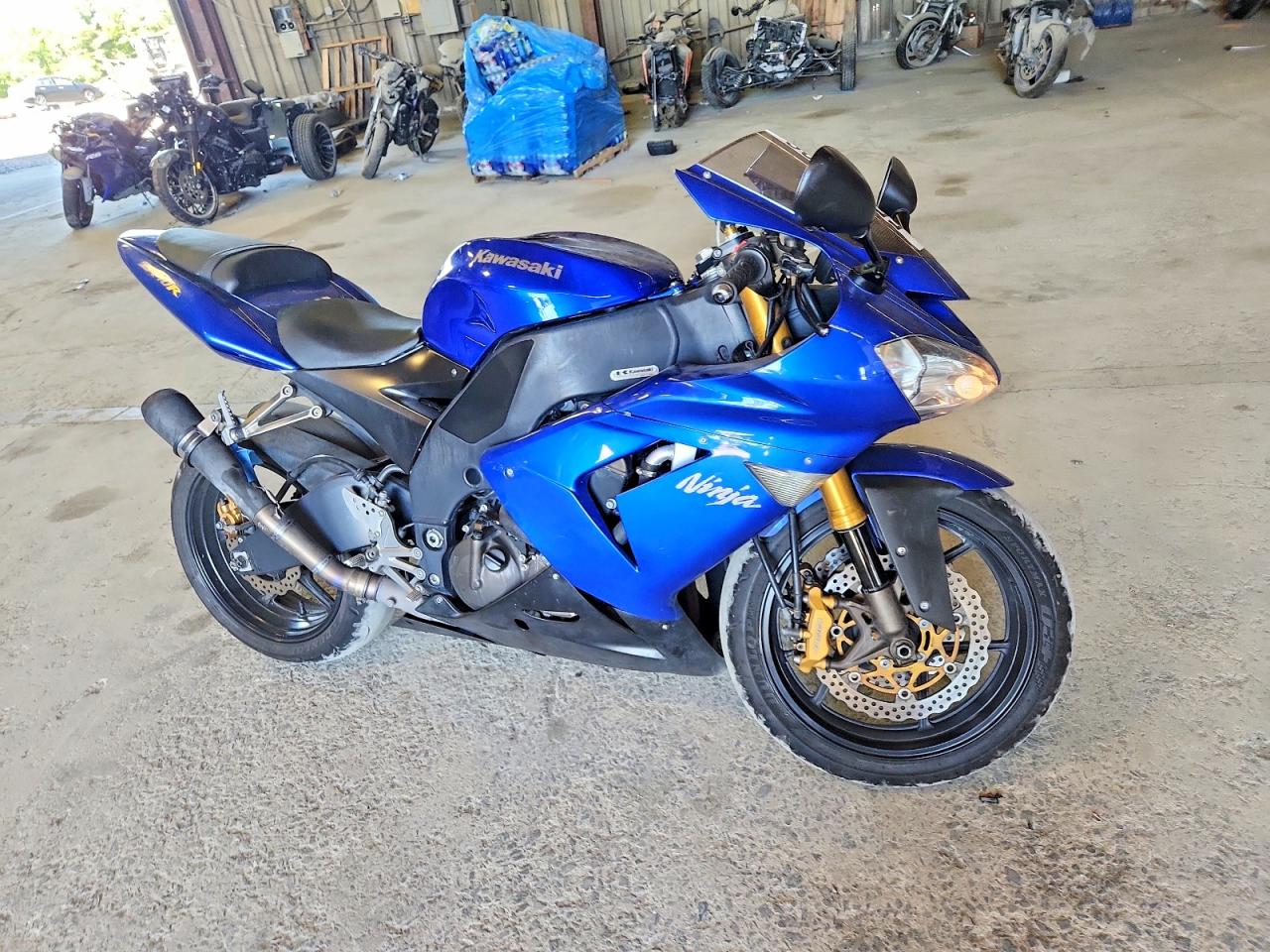 Salvage Kawasaki Ninja Zx Image