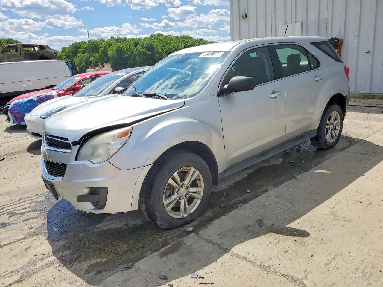 Salvage Chevrolet Equinox Image