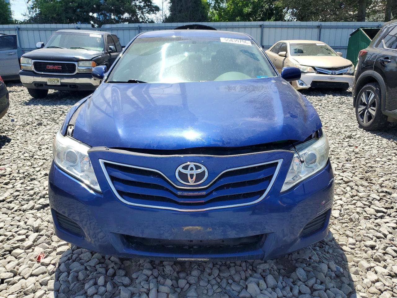 Toyota Camry Le